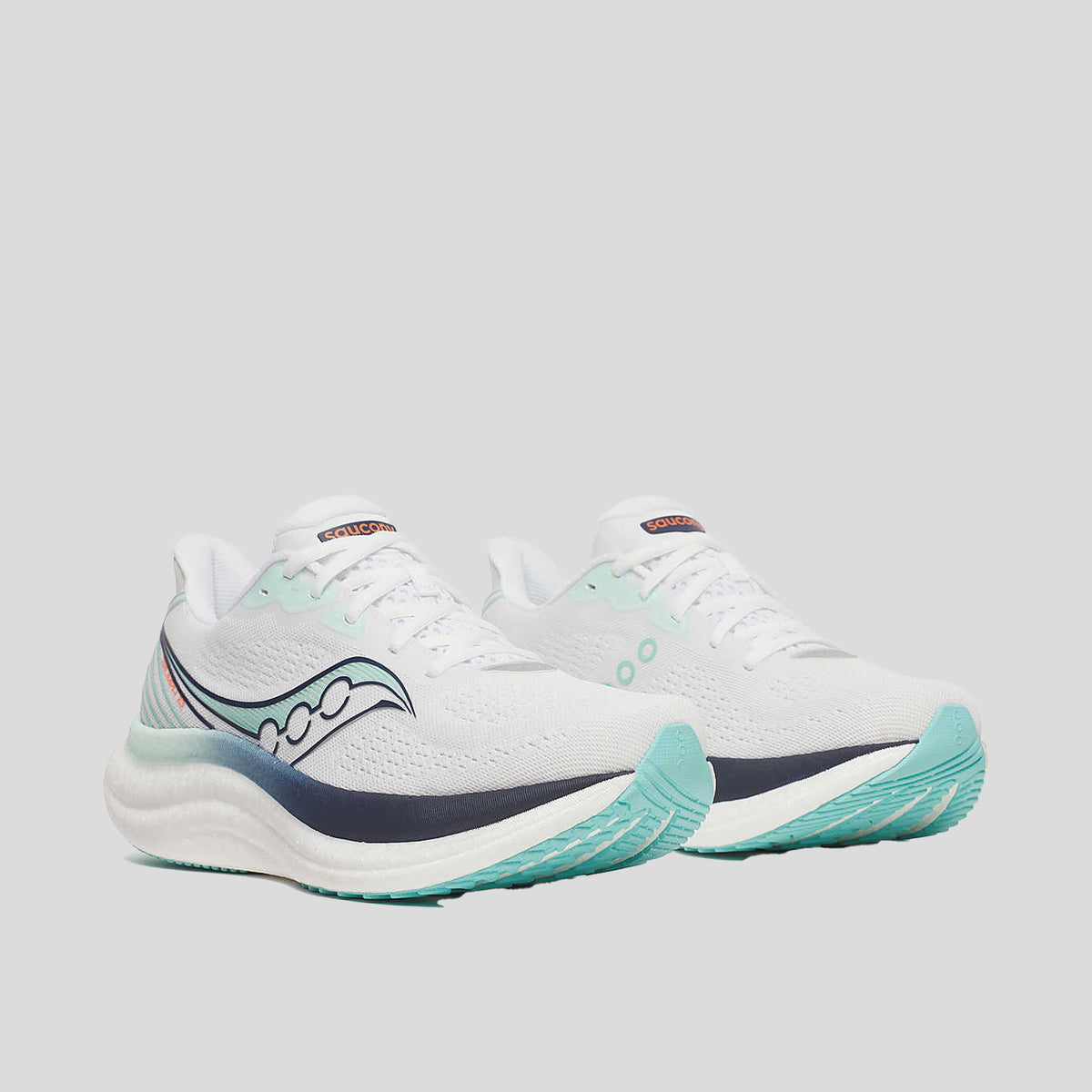 Triumph 23 | White/Navy