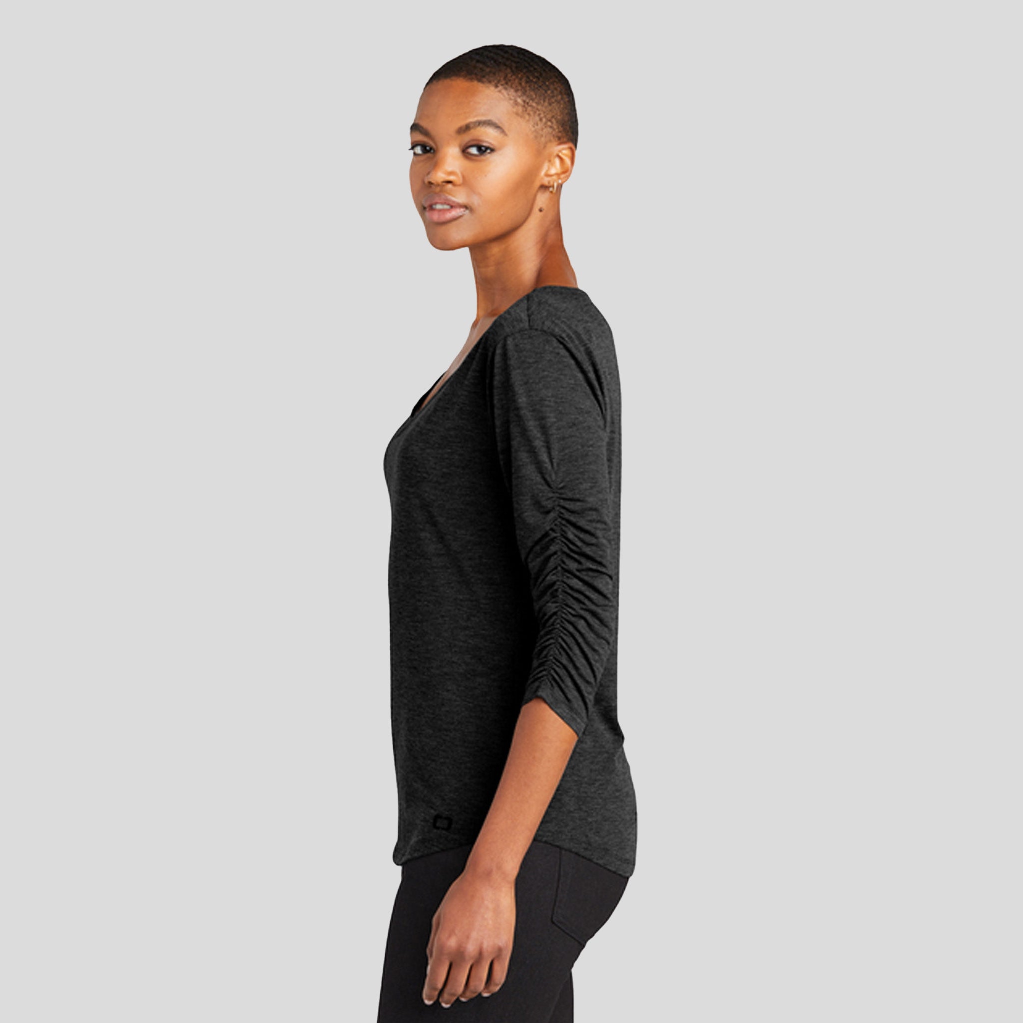Women's Evolution V-Neck | Blacktop
